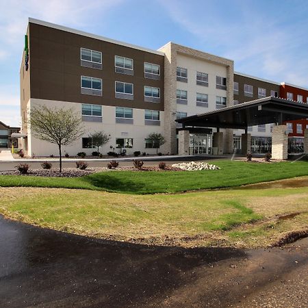 Holiday Inn Express & Suites Fond Du Lac By Ihg Buitenkant foto