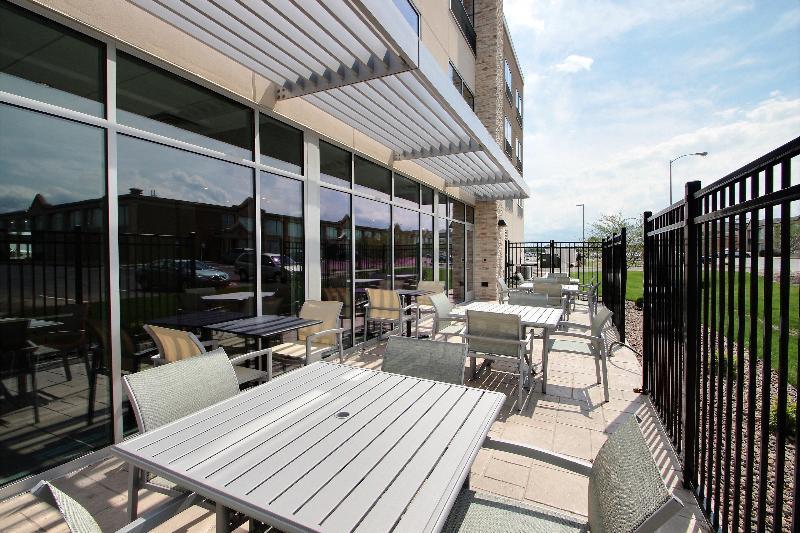 Holiday Inn Express & Suites Fond Du Lac By Ihg Buitenkant foto